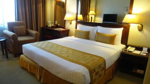 Arnoma Hotel Bangkok Sha Plus Okay Gymfactor On Hotelgyms Com Arnoma Hotel Bangkok Sha Plus Okay Gymfactor On Hotelgyms Com